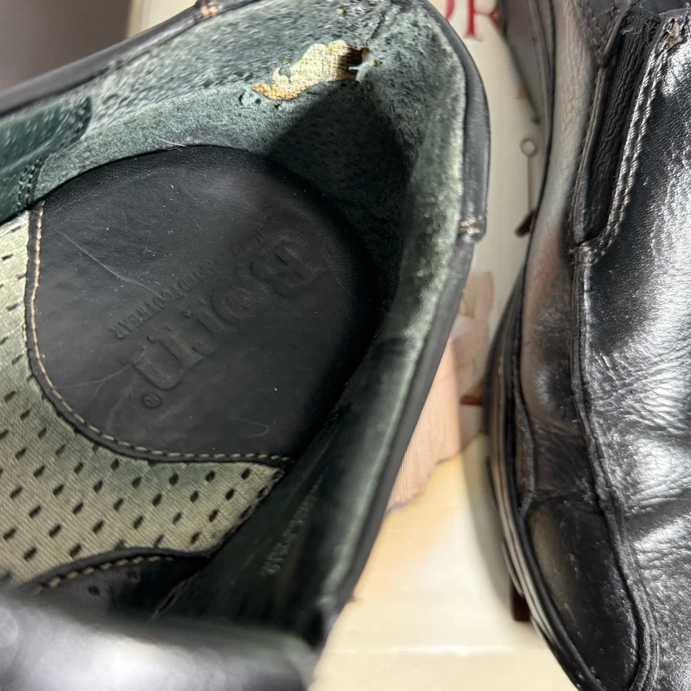 Born Men's Black Leather Size 9 Slip-On Shoes